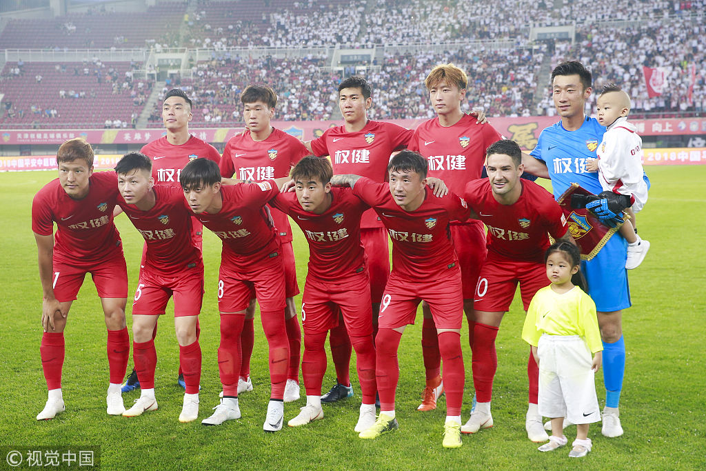 这比回头看更好，直接称其为失败！ Team WE 的中路和打野诗人是休息前后两个不同的队伍，而 LGD Gaming 取得了赛点